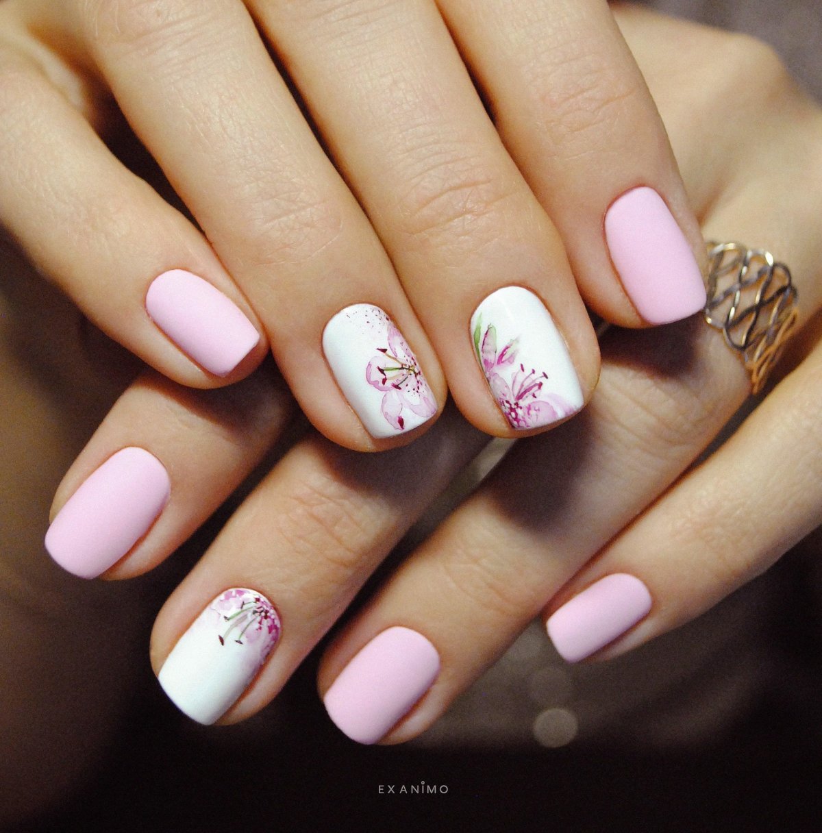 Нежный маникюр