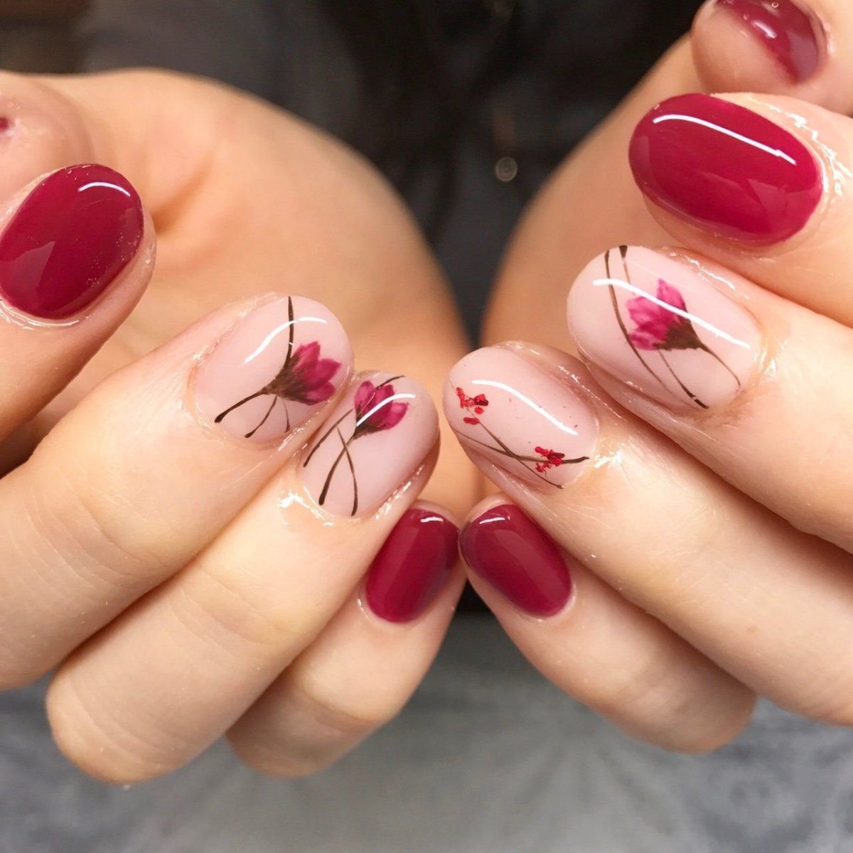 Маникюр на короткие ногти вишня