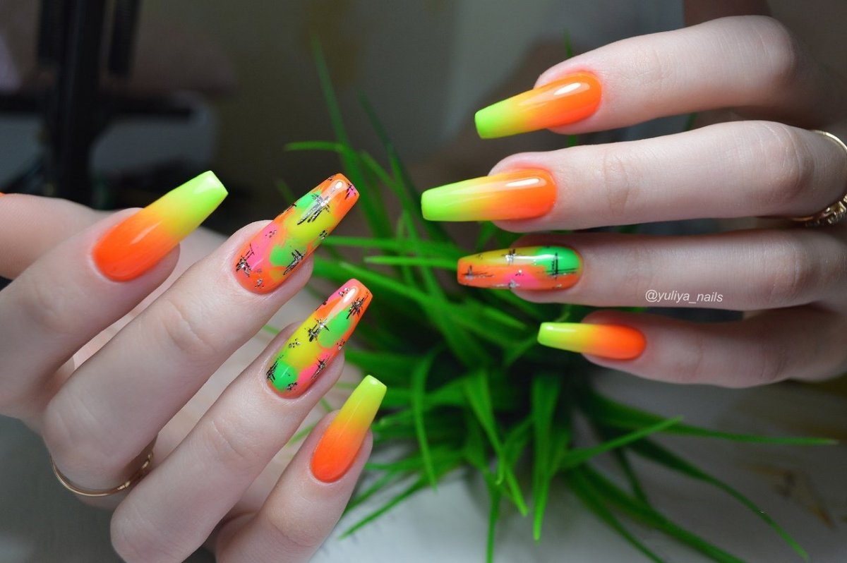Оранжевые ногти
