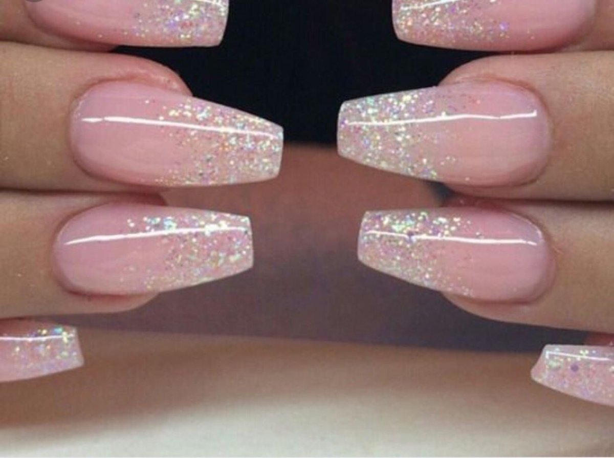 Маникюр камуфляж с блестками