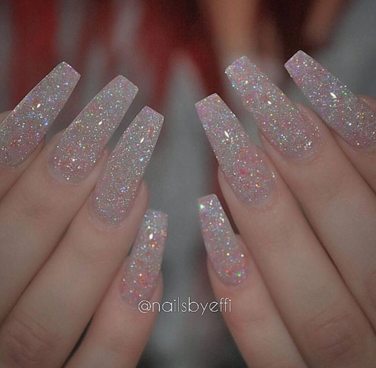 Маникюр растяжка блестками