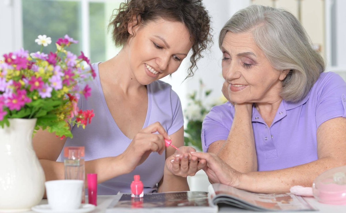 Красивые ногти для дам элегантного возраста