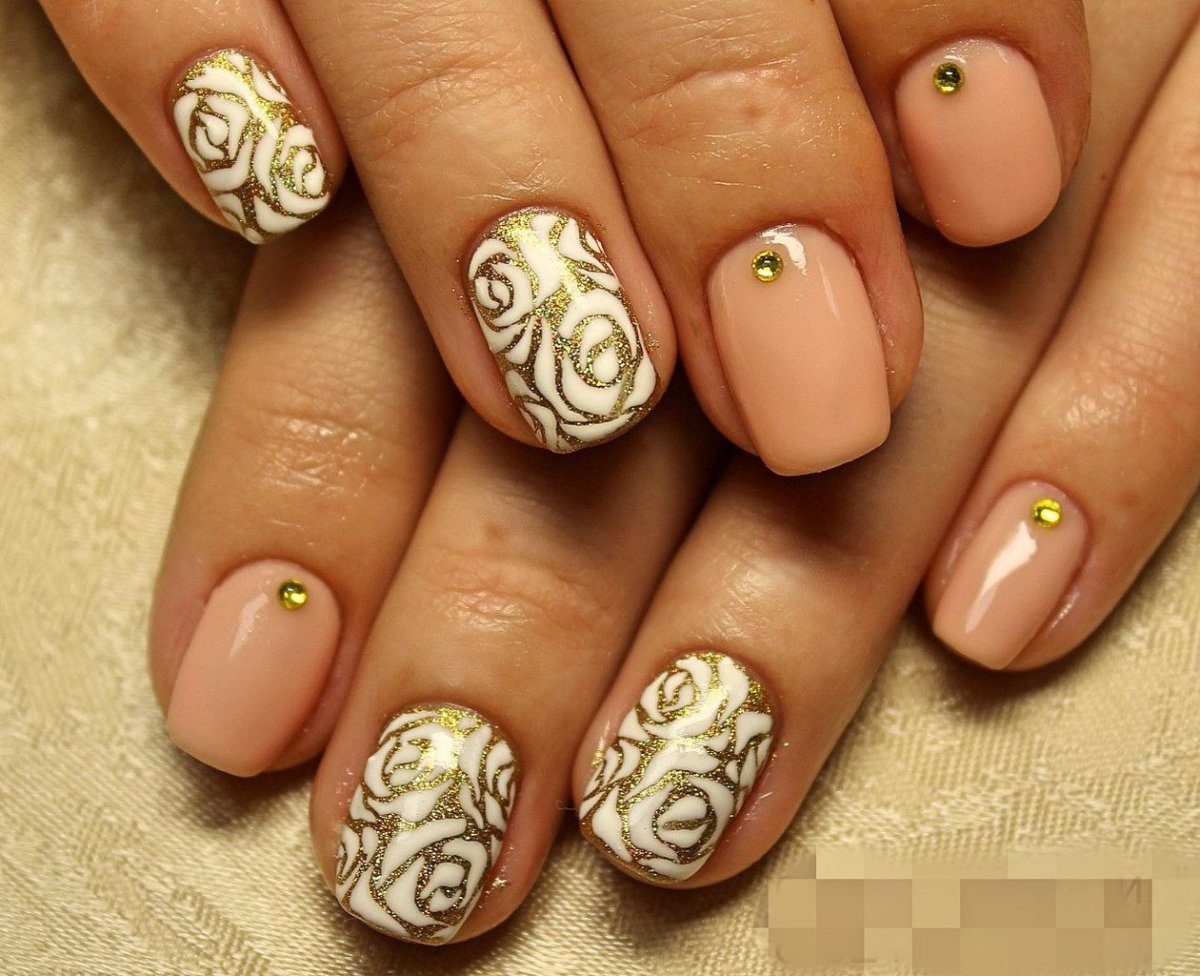 Маникюр для пожилых женщин