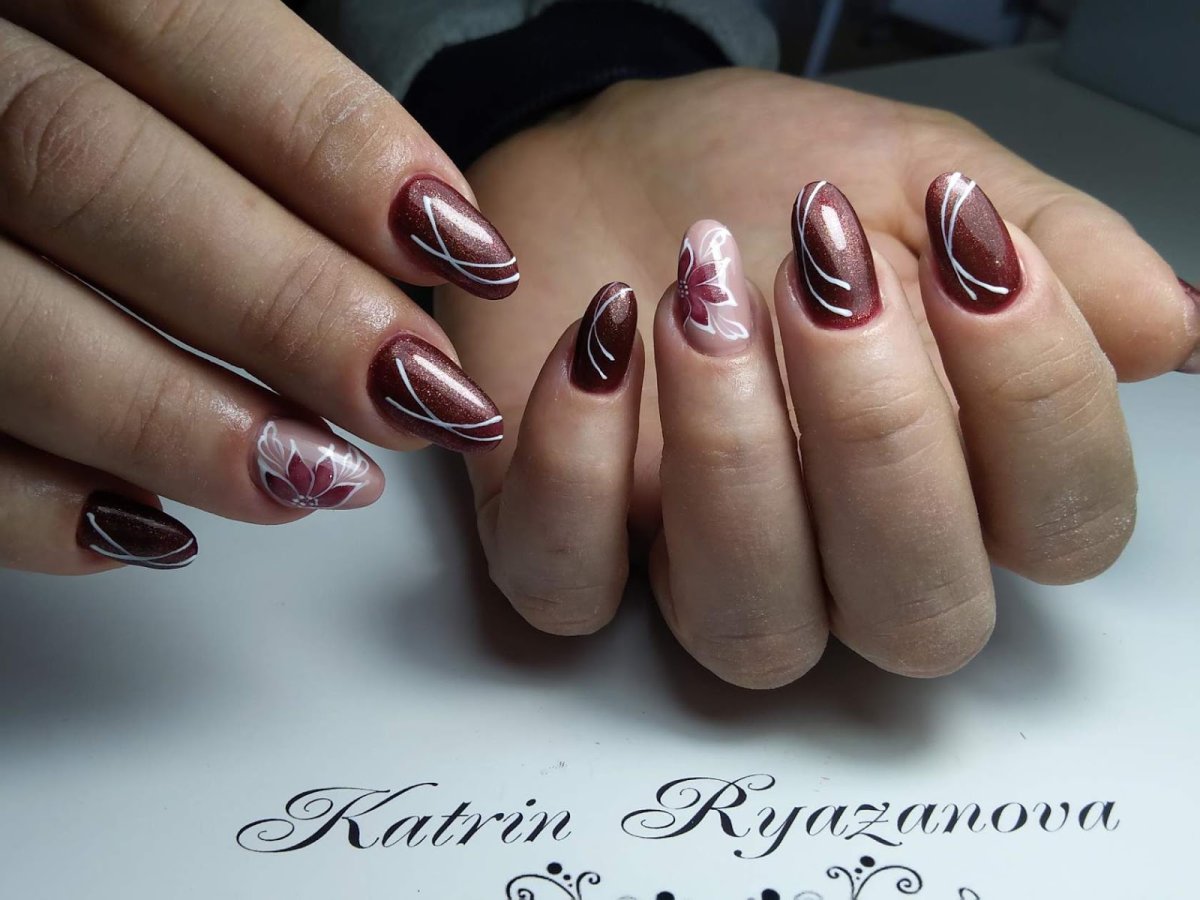 Маникюр для женщины 50 лет