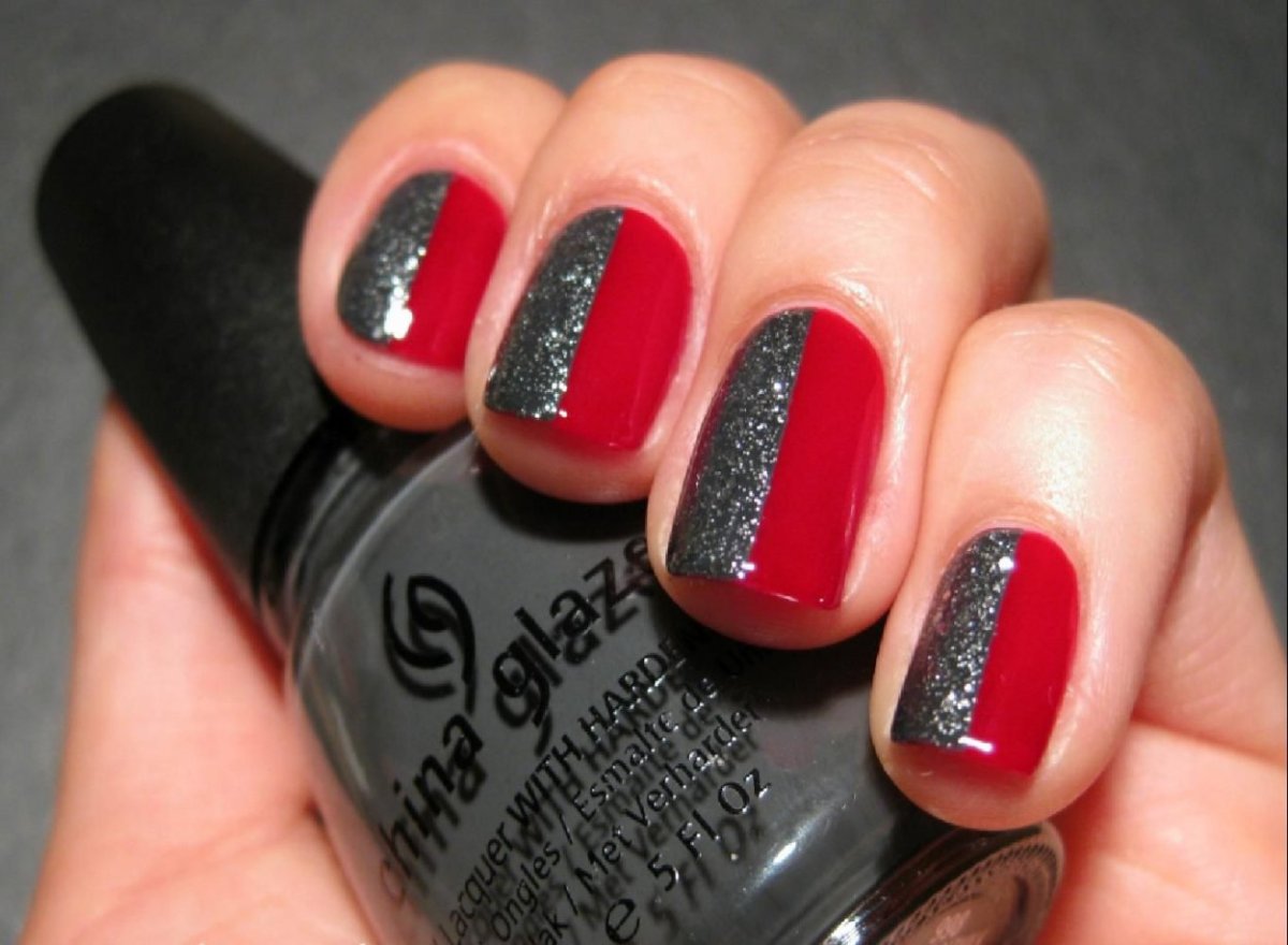 Серый матовый маникюр