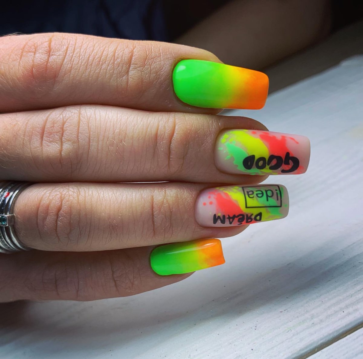 Никелодеон маникюр дизайн