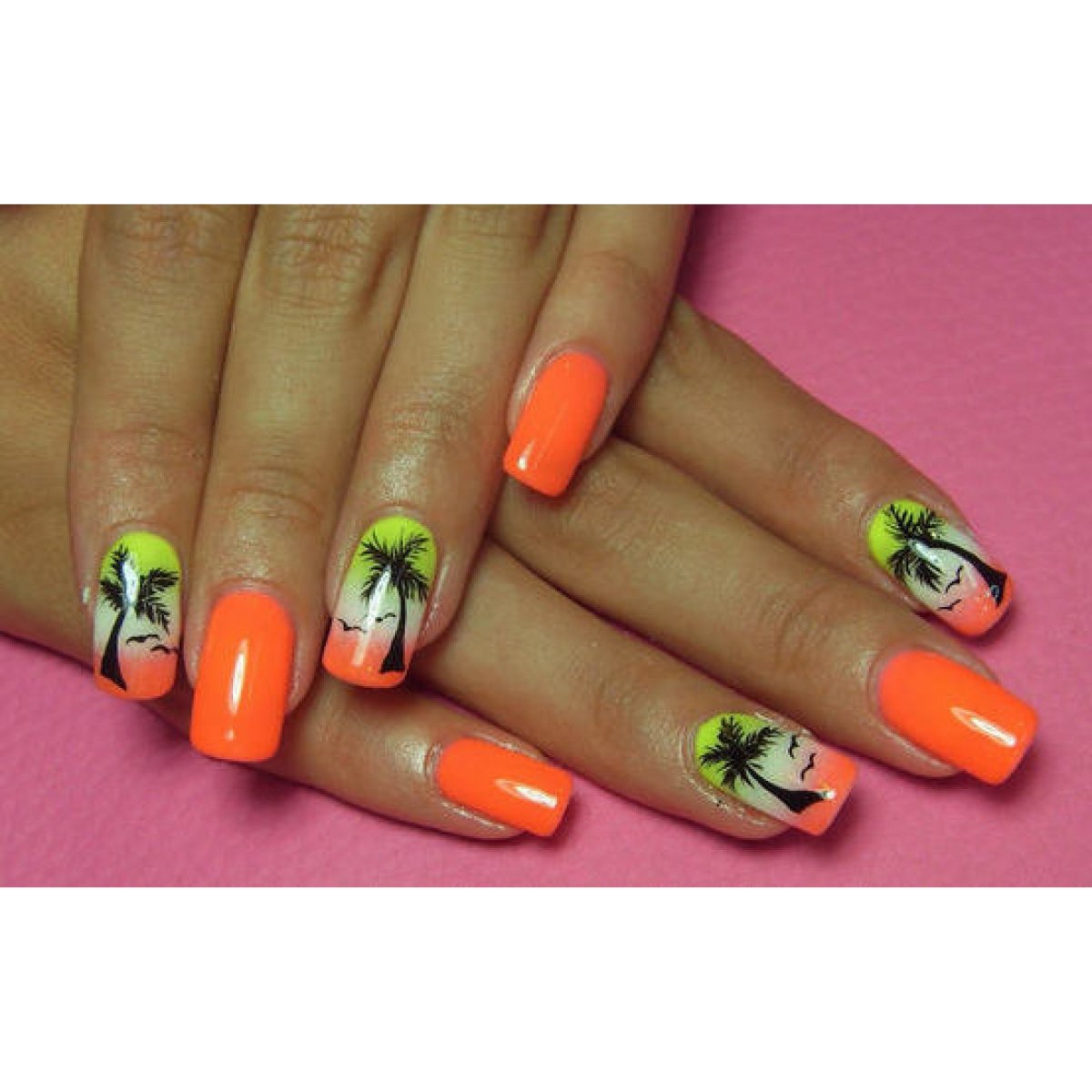 Ногти салатовые с оранжевым
