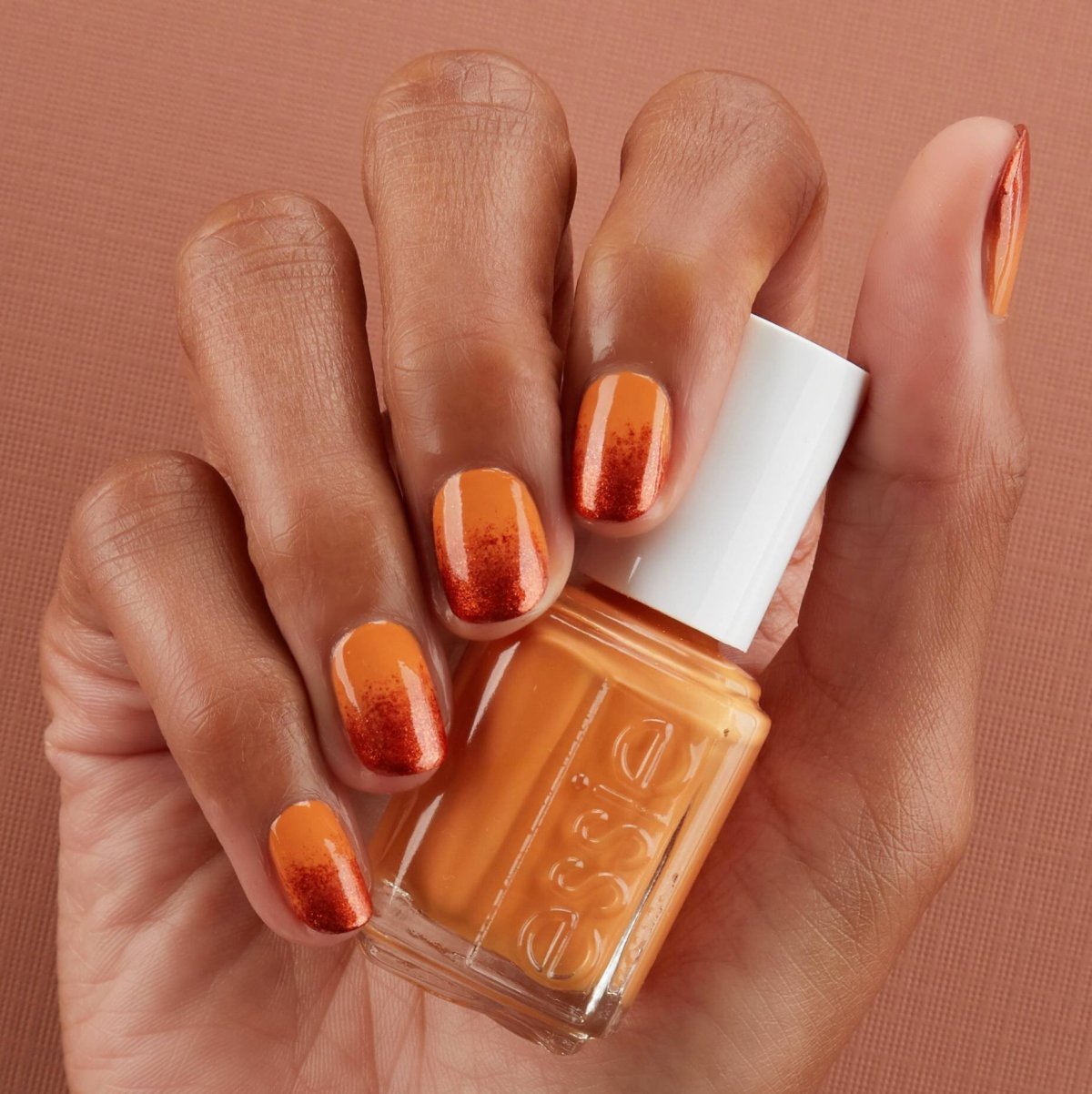 Терракотовый лак Essie