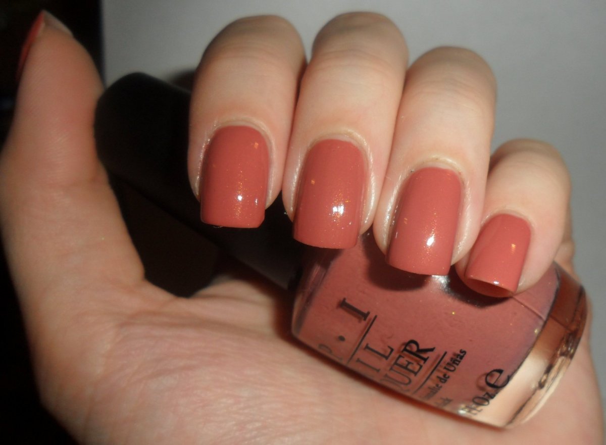 Терракотовый цвет ногтей