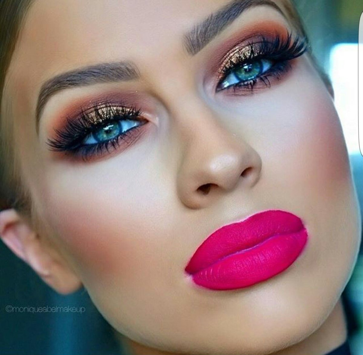 Вульгарный макияж