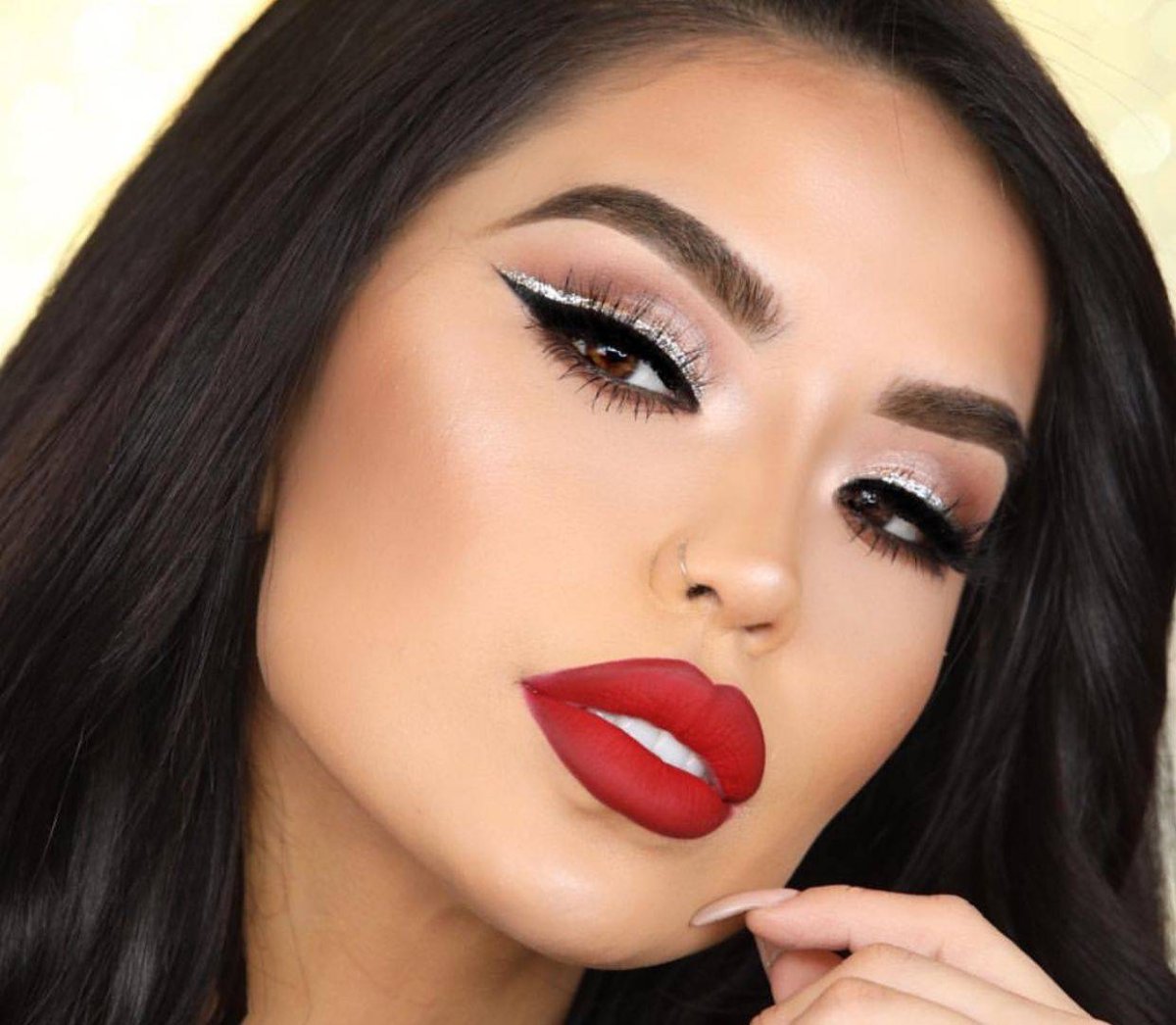 Вульгарный макияж