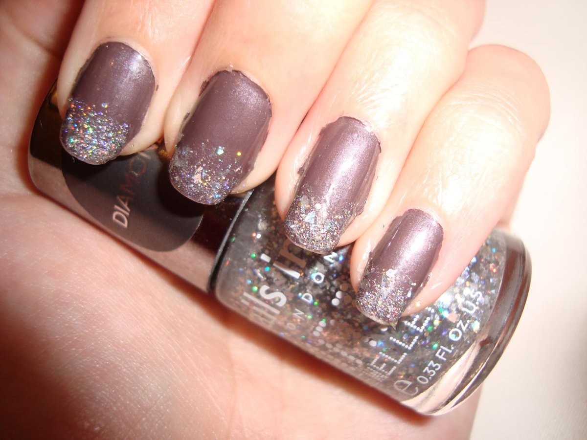 Маникюр омбре черно бежевый