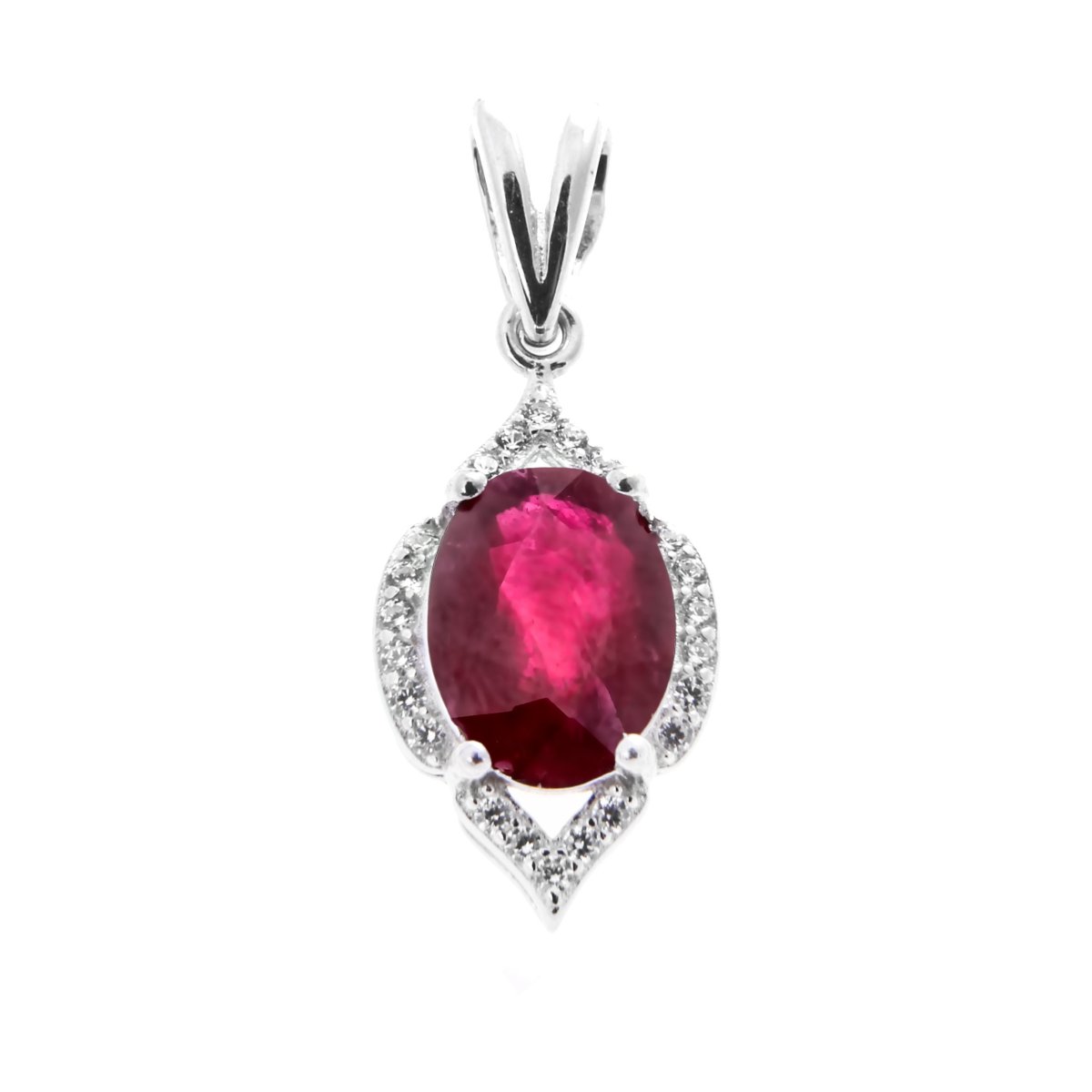 Ожерелье с красными камнями