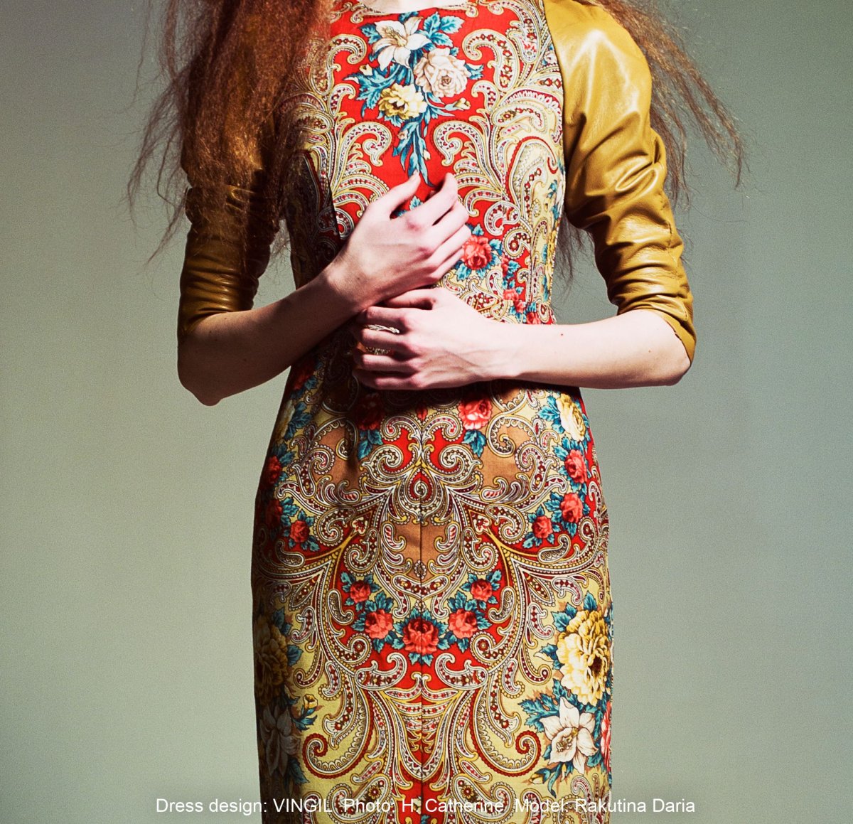 Платье из павлопосадского платка