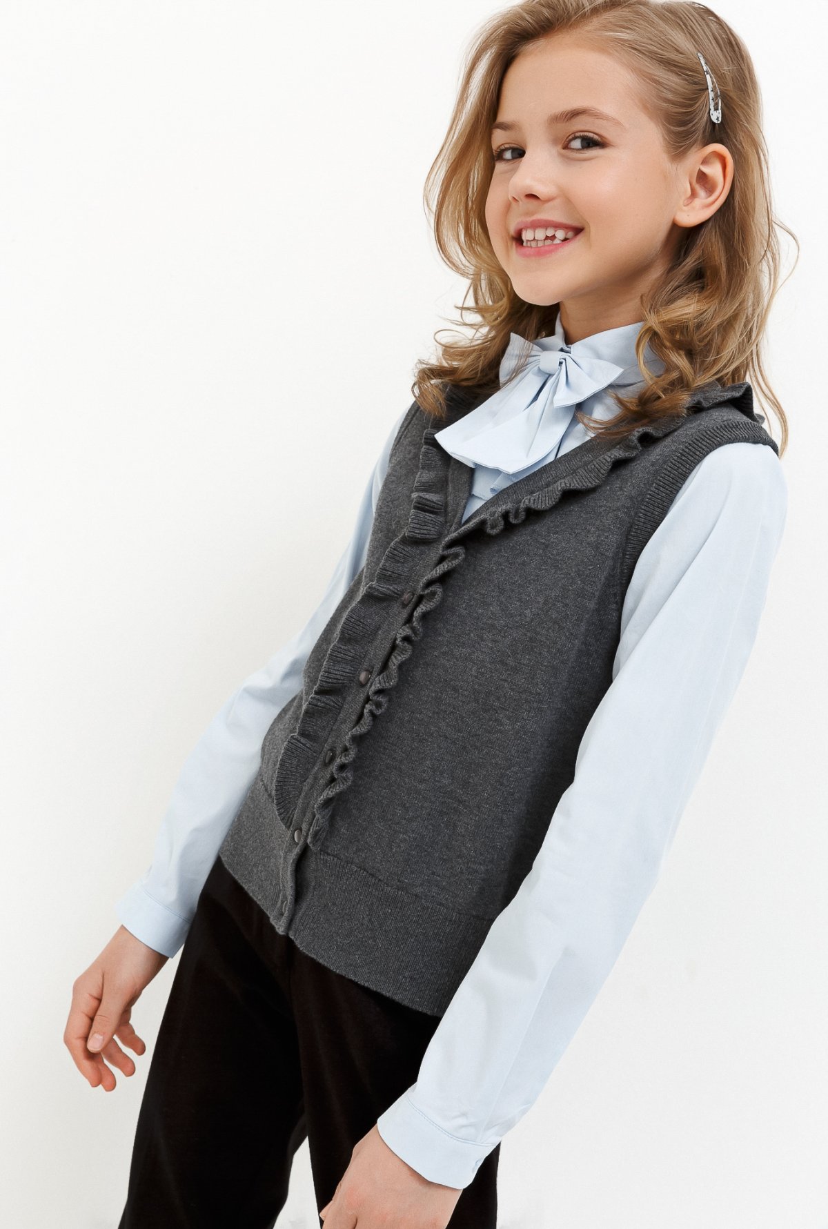 Жилет для девочки спицами