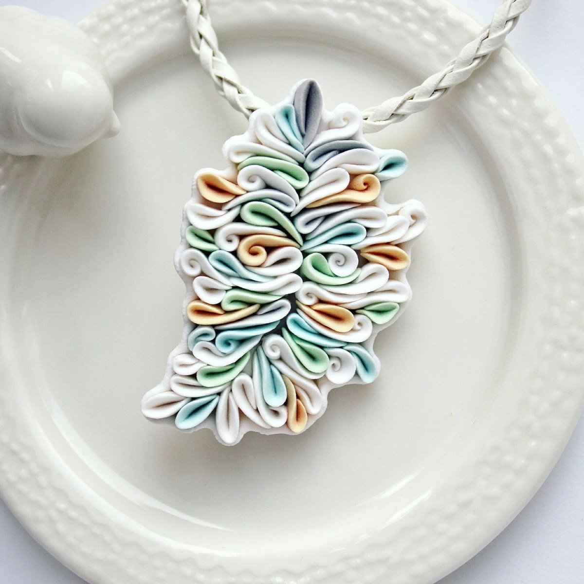 Подвески из глины керамика