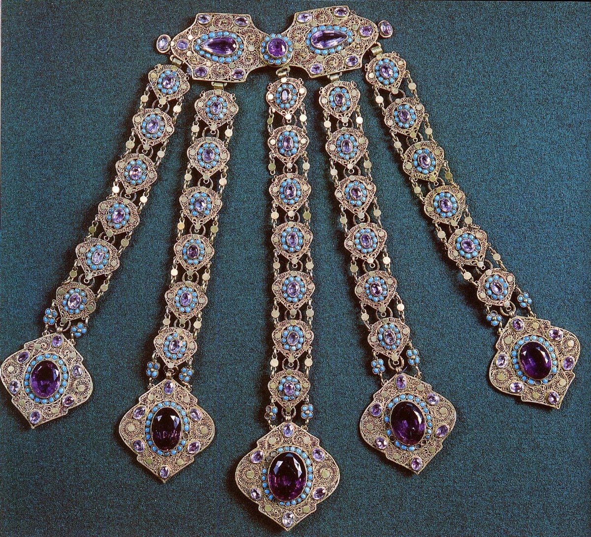 Якутские колье из бисера