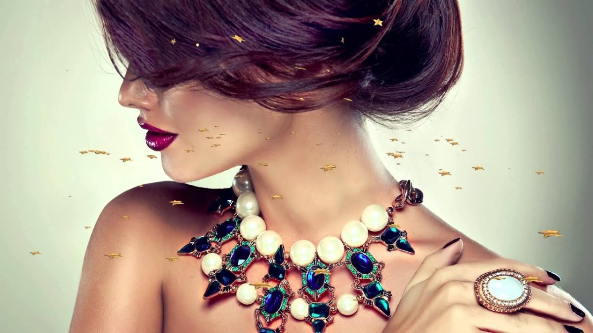 Украшения для женщин