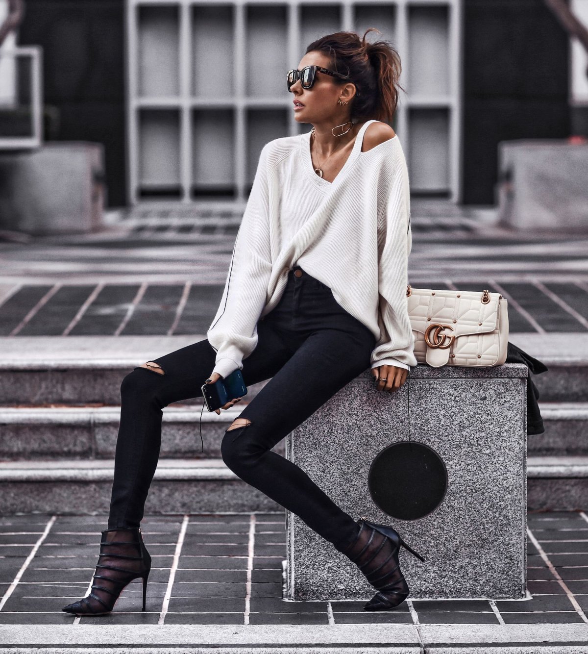 Модно одетые девушки