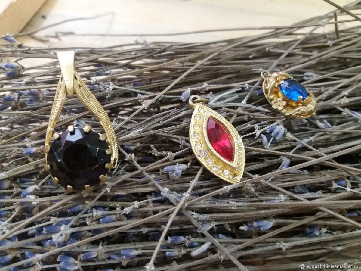 Советский кулон с янтарем золото