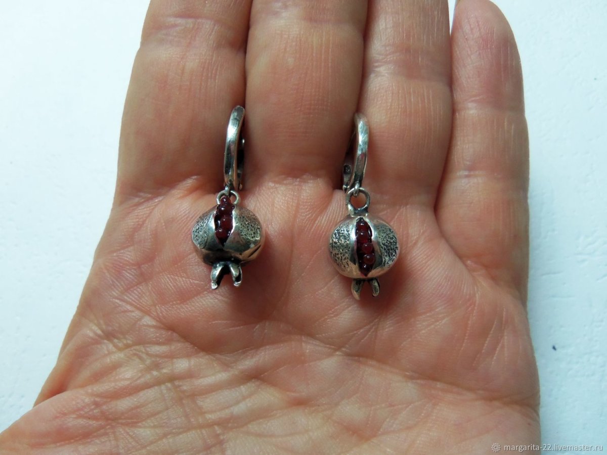 Саркисян серебро гранат