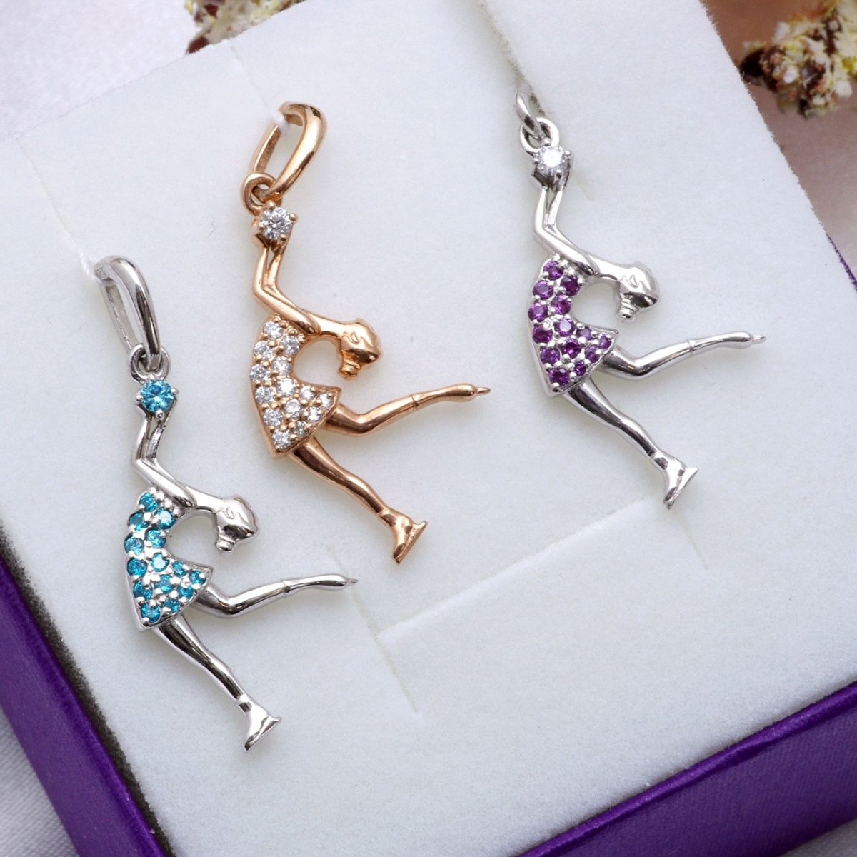 Подвеска фигуристка