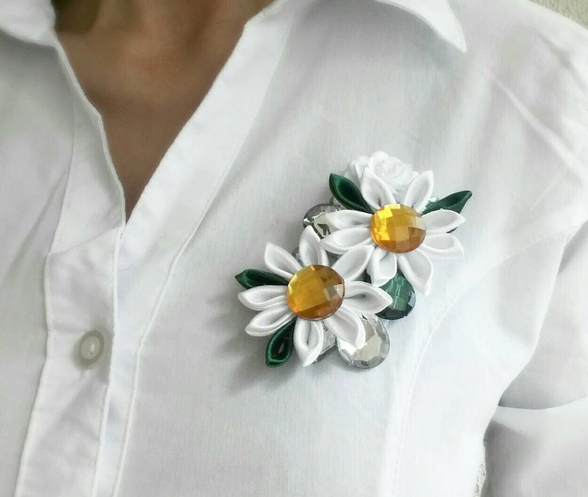 Брошка Ромашка из ткани
