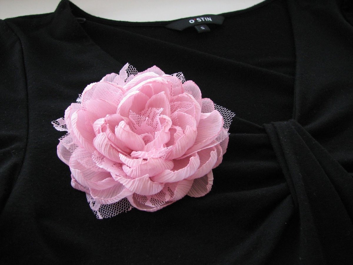 Цветы из ткани для украшения платья