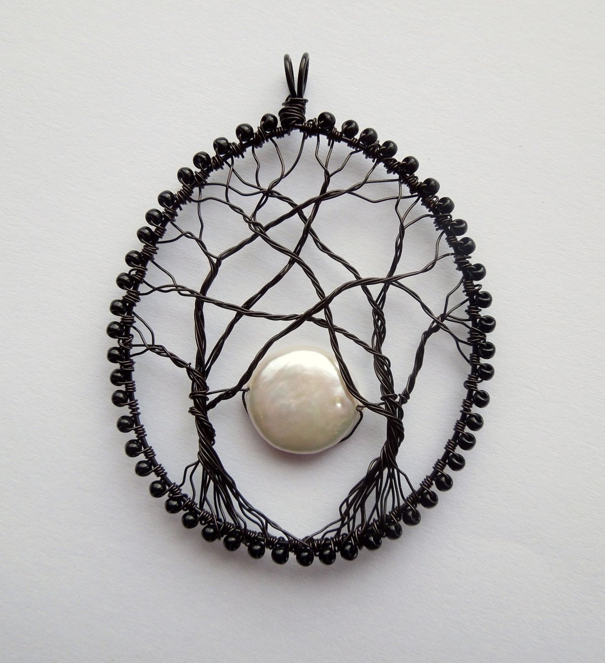 Бусина оплетенная проволокой