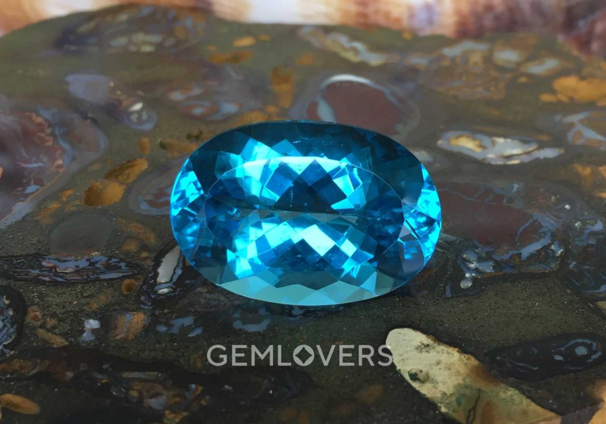 Украшения из апатита