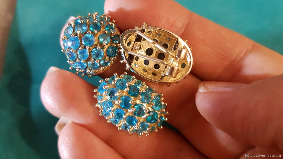 Украшения из апатита