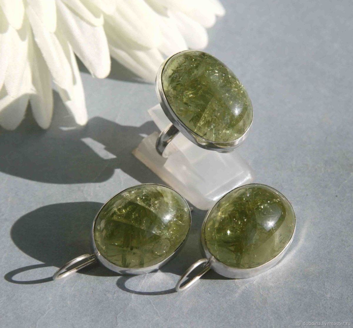 Апатит украшения