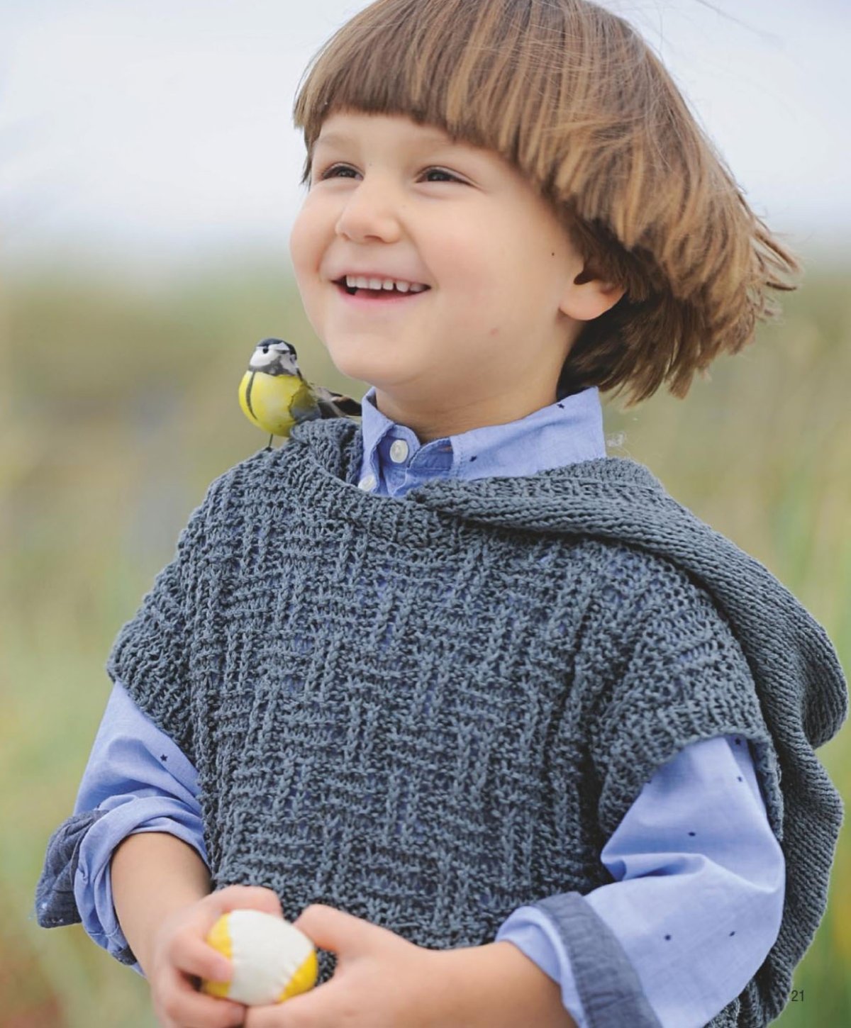 Вязаный свитер для мальчика