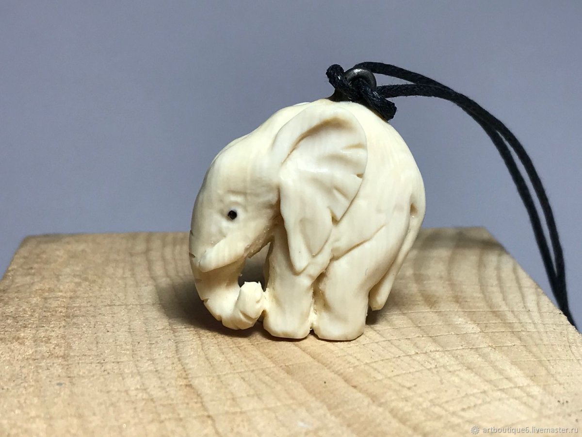 Обереги из кости животных