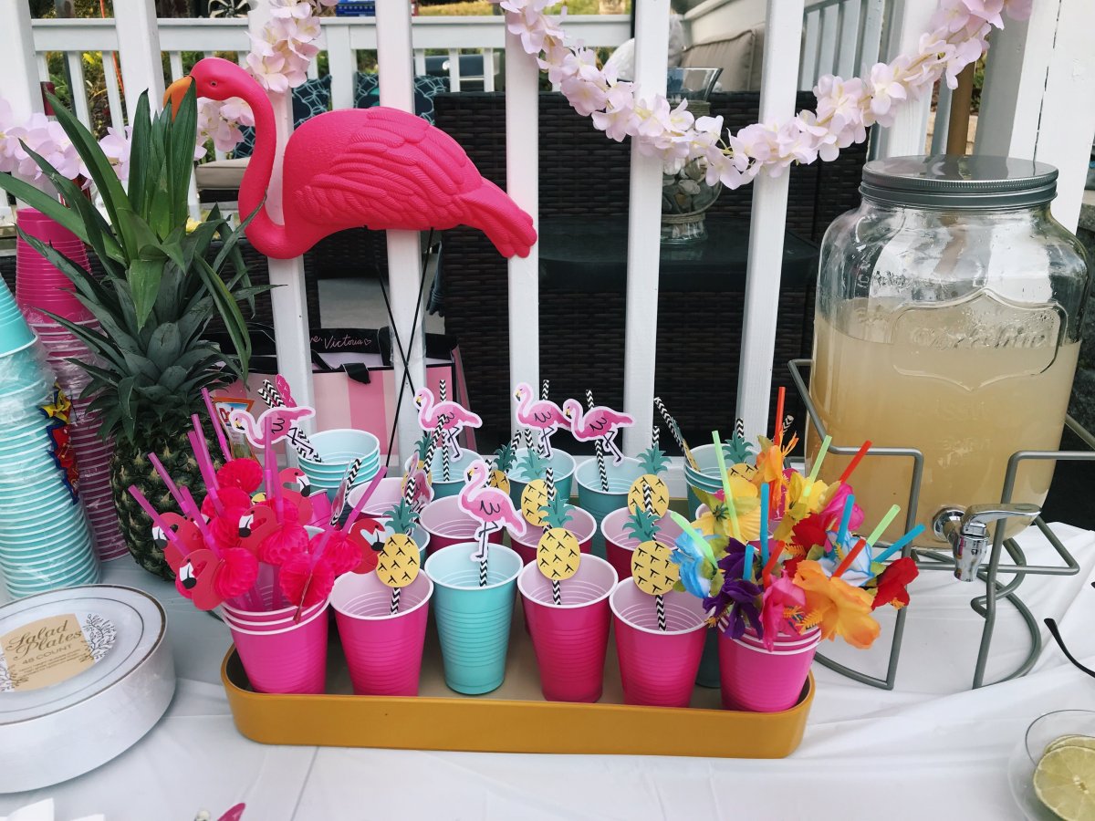 День рождения в гавайском стиле