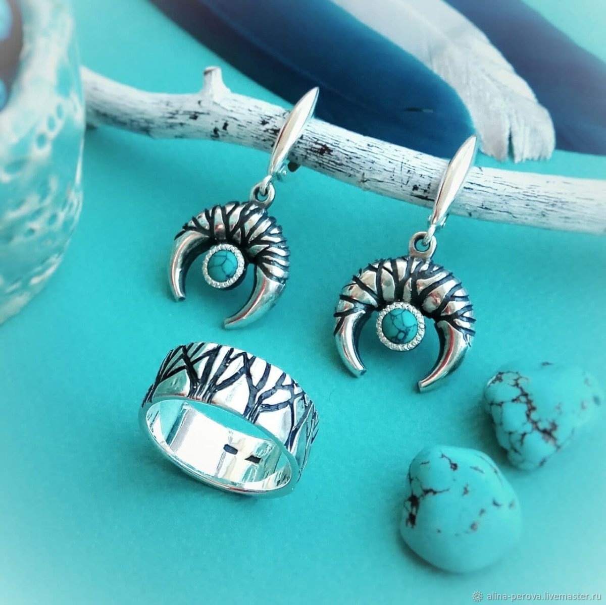 Зимние украшения с бирюзой