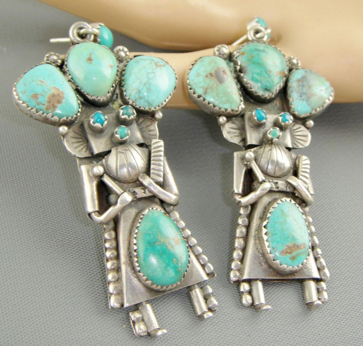 Украшения из бирюзы в серебре