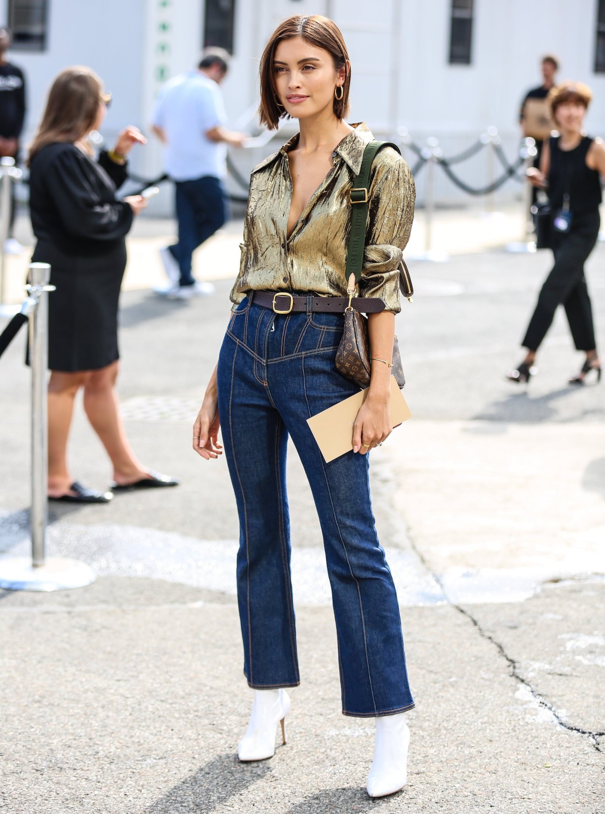 Джинсы клеш 2020