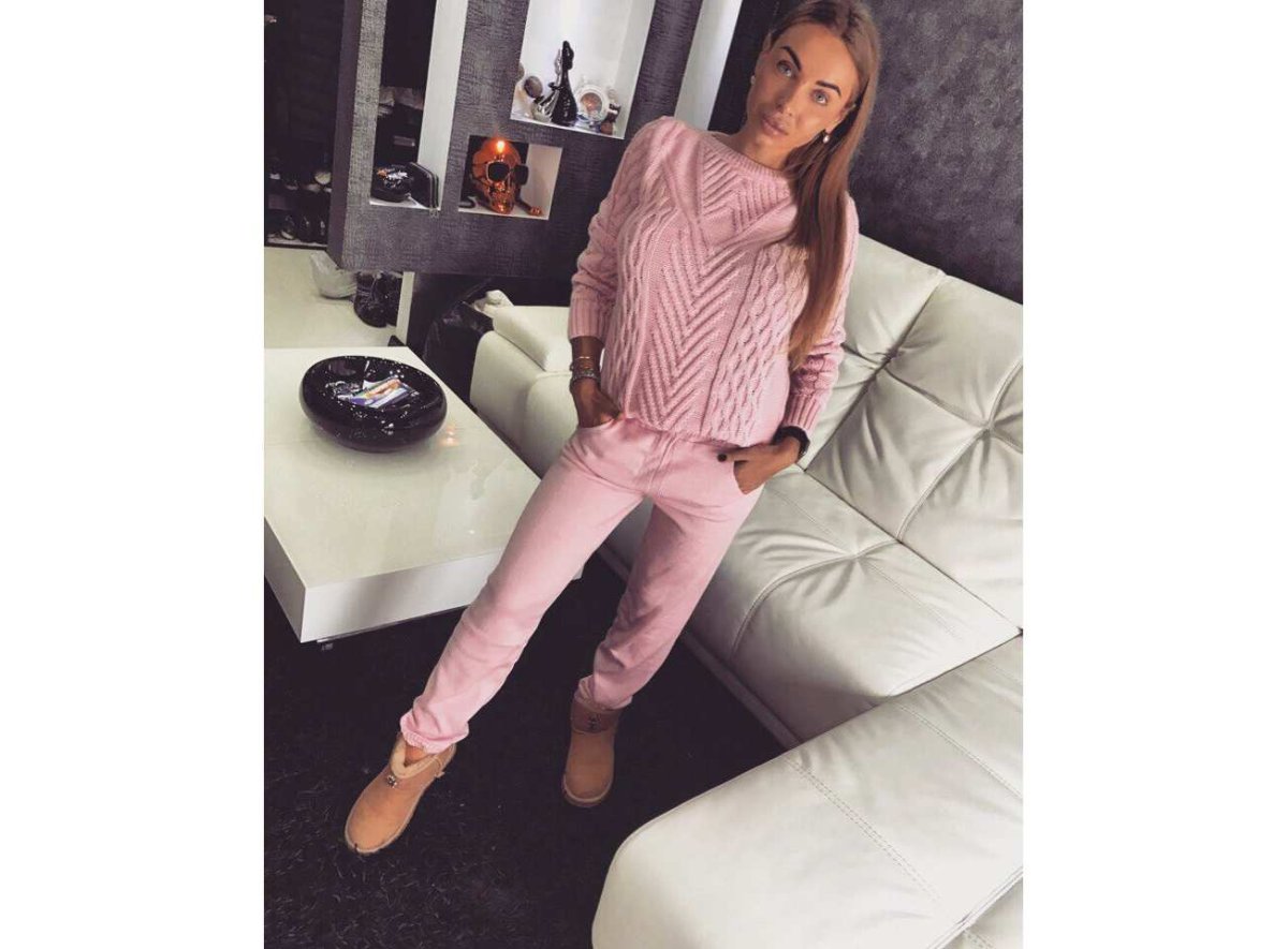 Брюки палаццо и кроп топ