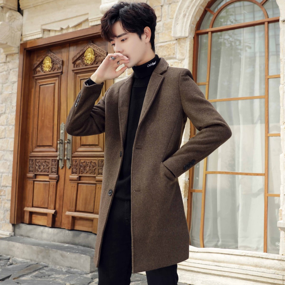 Стильное мужское пальто