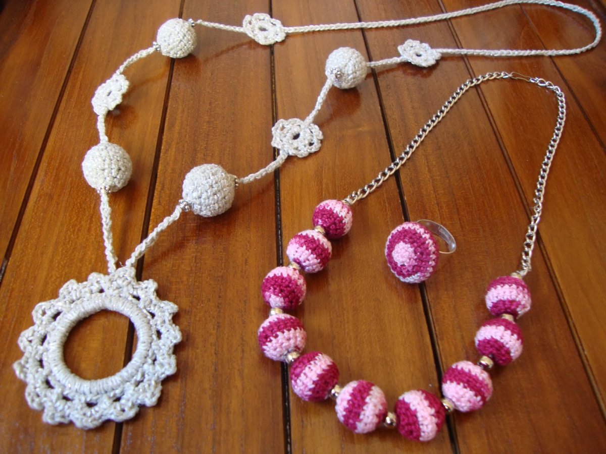 Изделия связанные крючком