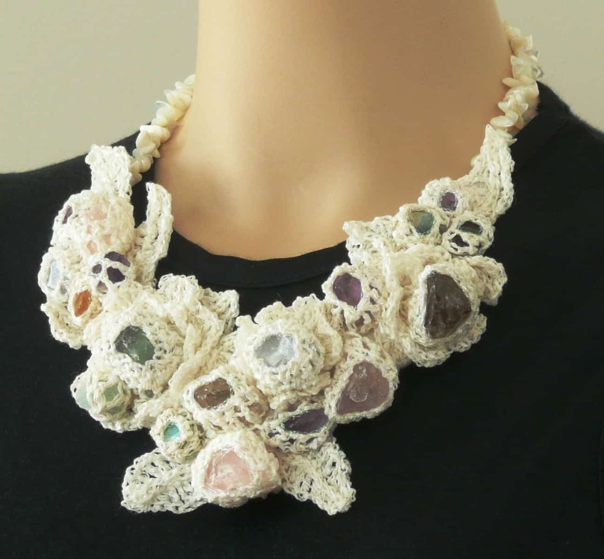 Ажурный браслет крючком