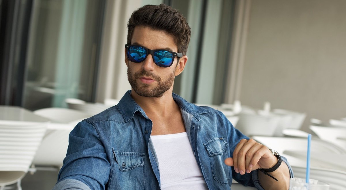 Стильные солнцезащитные очки для мужчин