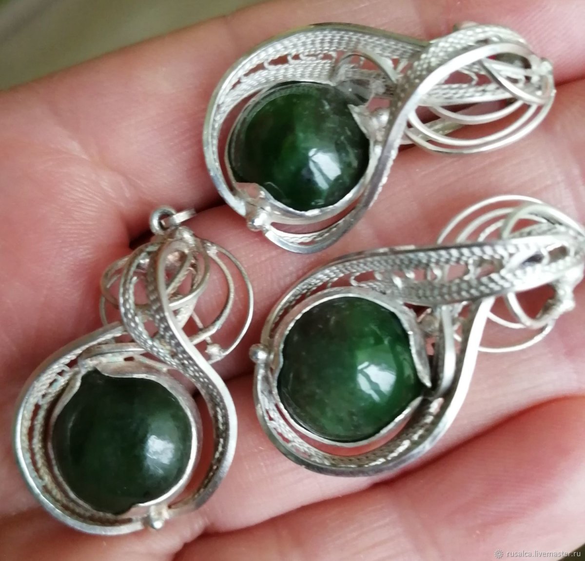 Необычные украшения