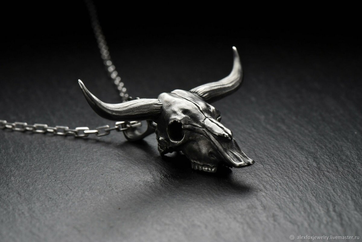 Подвеска череп быка