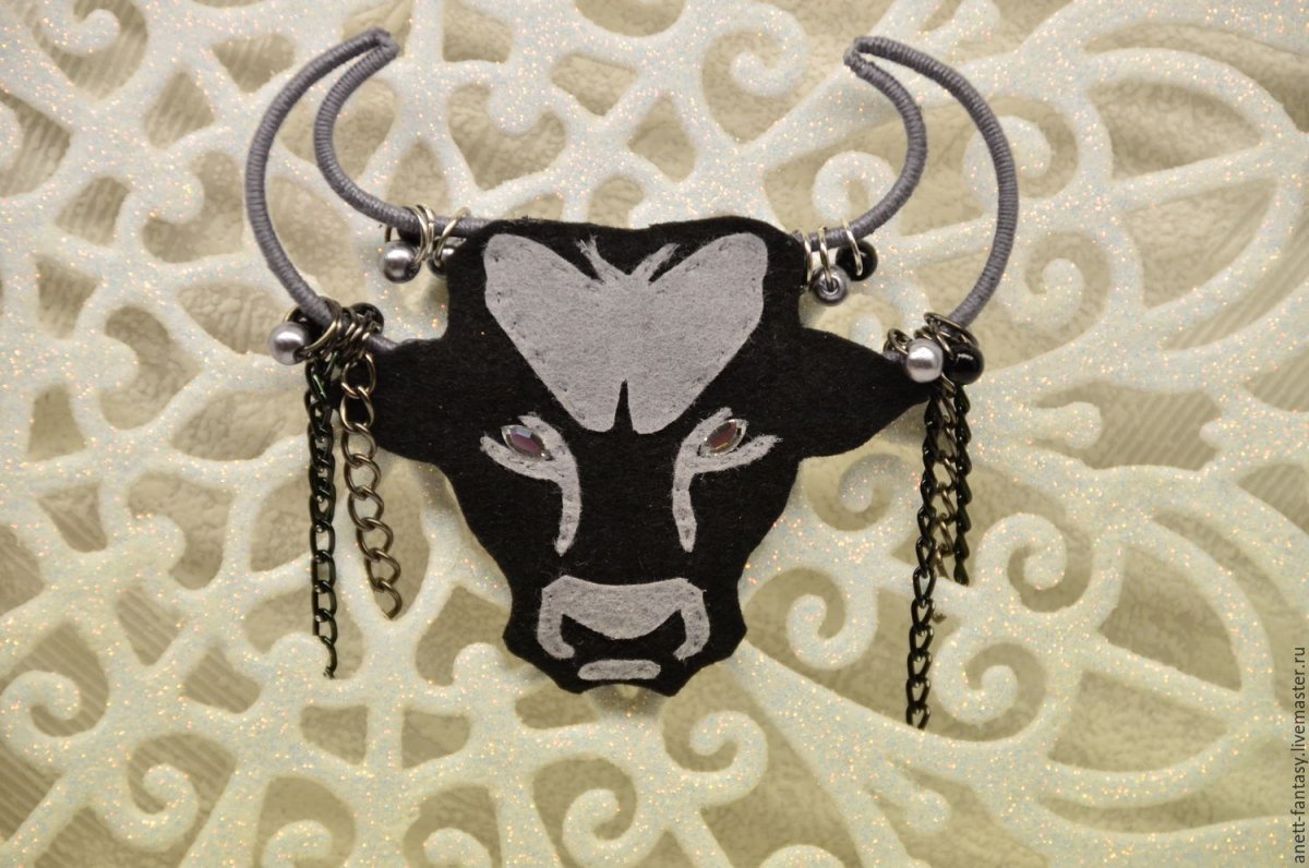 Золотой бык арт