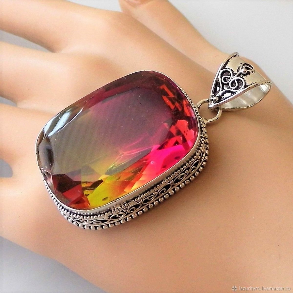 Украшения с турмалином в серебре
