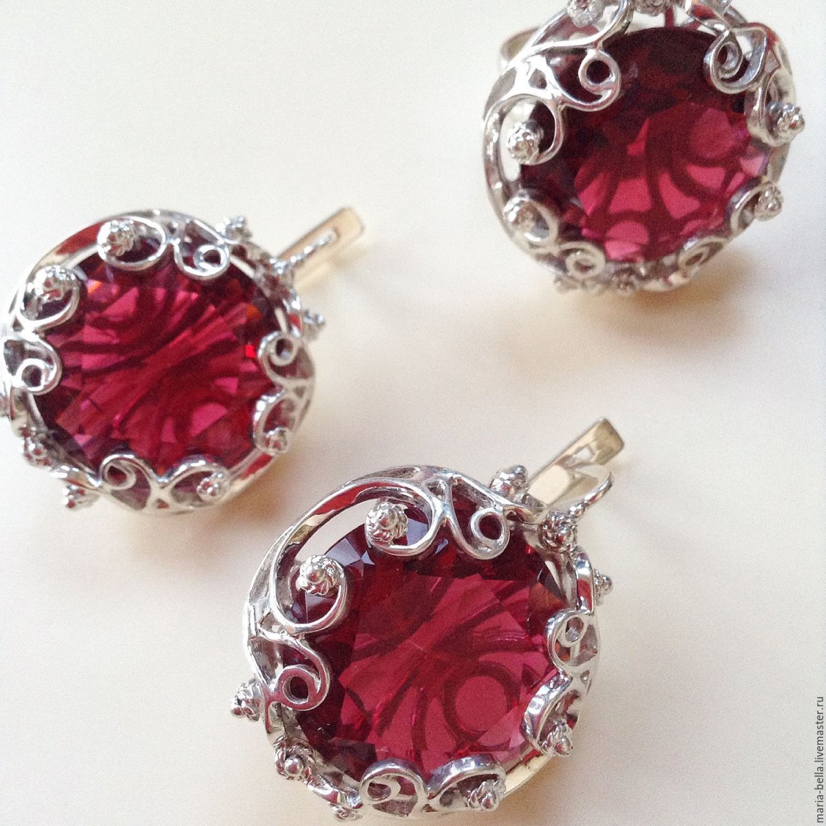 Розовый турмалин украшения