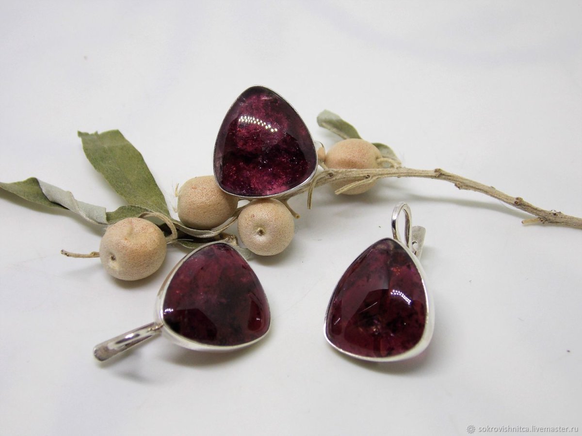 Комплект из турмалина в серебре с позолотой 326