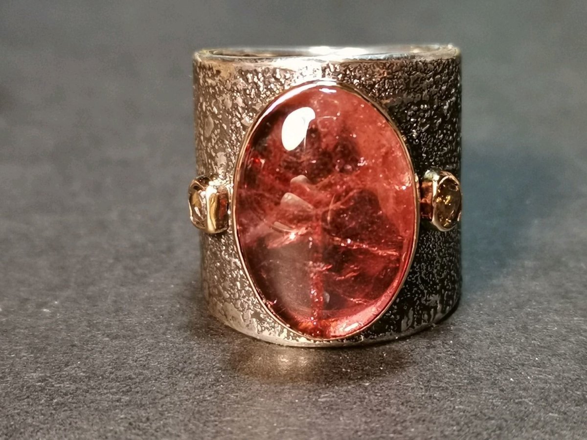 Кольцо с полихромным турмалином